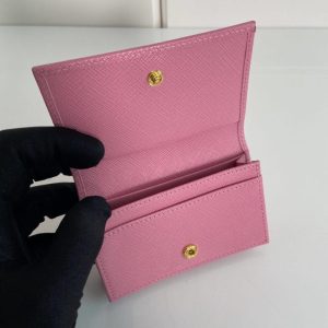 Replica Prada Saffiano Wallet 8 Replica Prada Saffiano Wallet - high-end fake designer purse