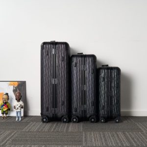 Replica Rimowa Dior Suitcase Black - near-authentic luxury replica handbag