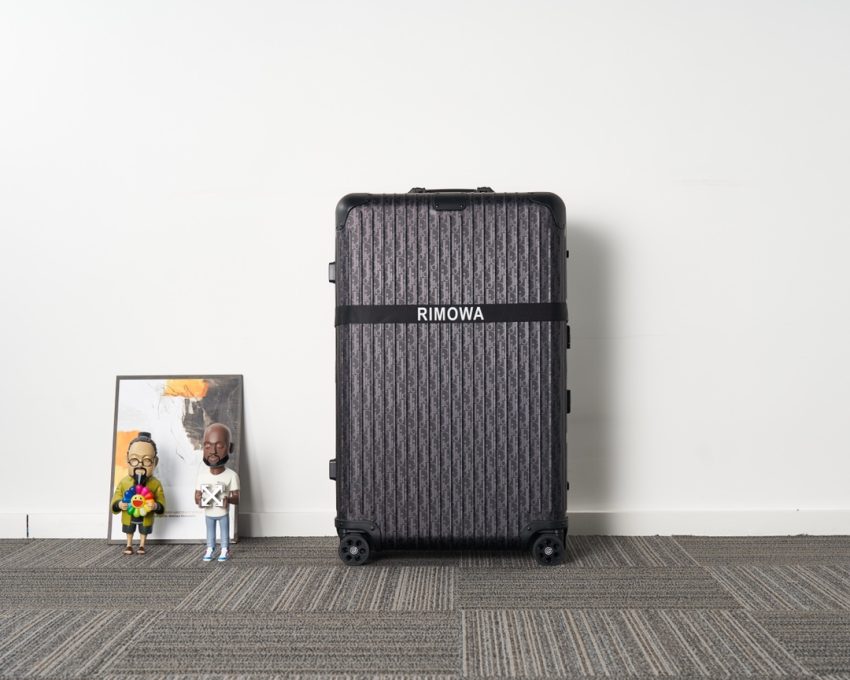 Replica Rimowa Dior Suitcase Black - high-accuracy replica luxury purse