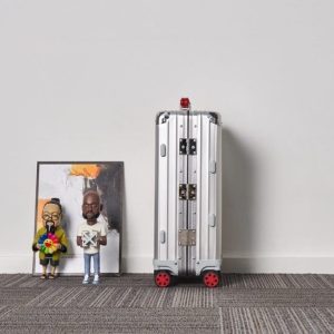 Replica Rimowa Classic Suitcase 5 Replica Rimowa Classic Suitcase - high-accuracy replica luxury purse