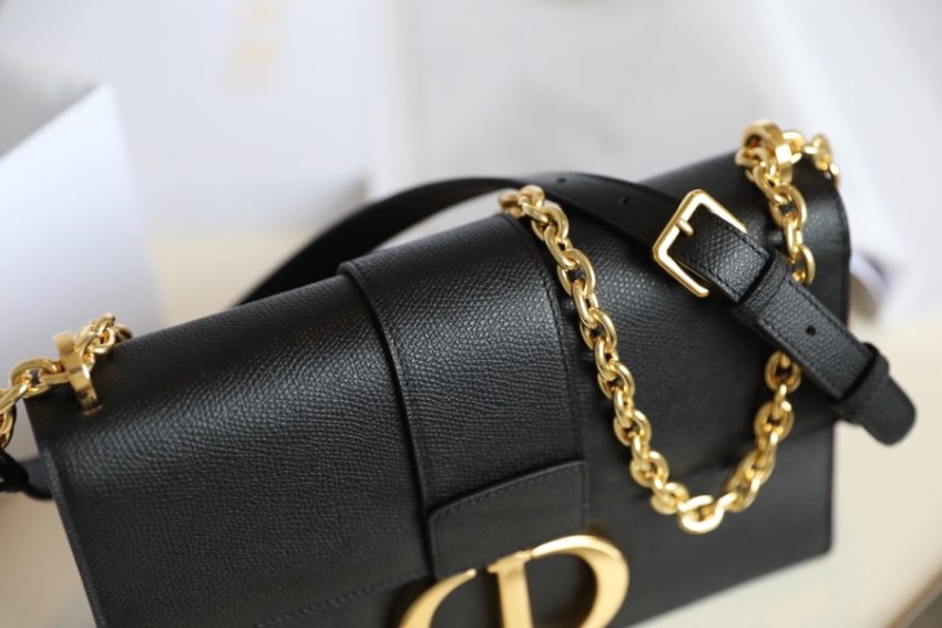 Replica Dior 30 Montaigne Black Grain 3 Replica Dior 30 Montaigne Black Grain - high-end fake designer purse