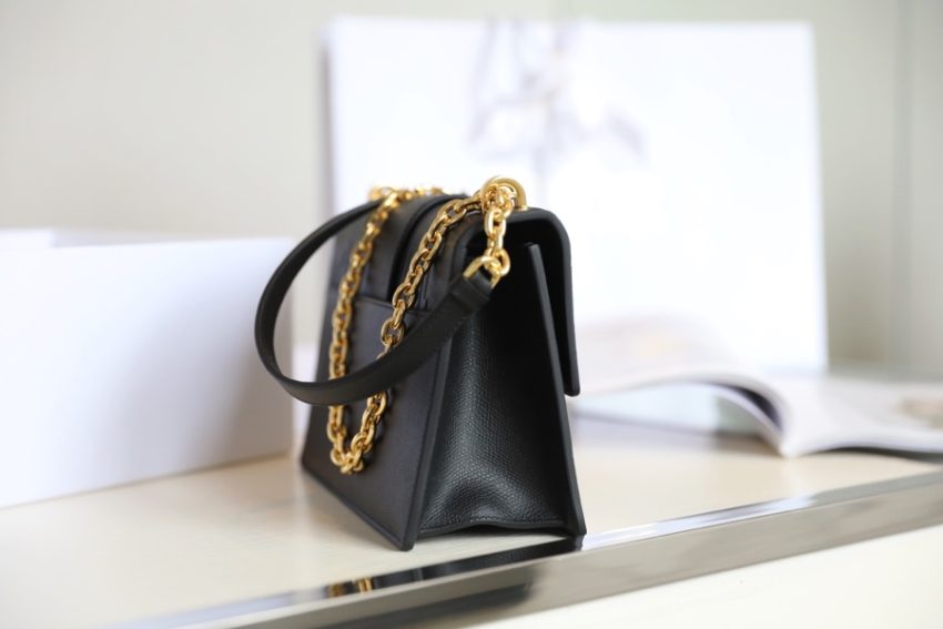 Replica Dior 30 Montaigne Black Grain 4 Replica Dior 30 Montaigne Black Grain - top-rated replica designer bag