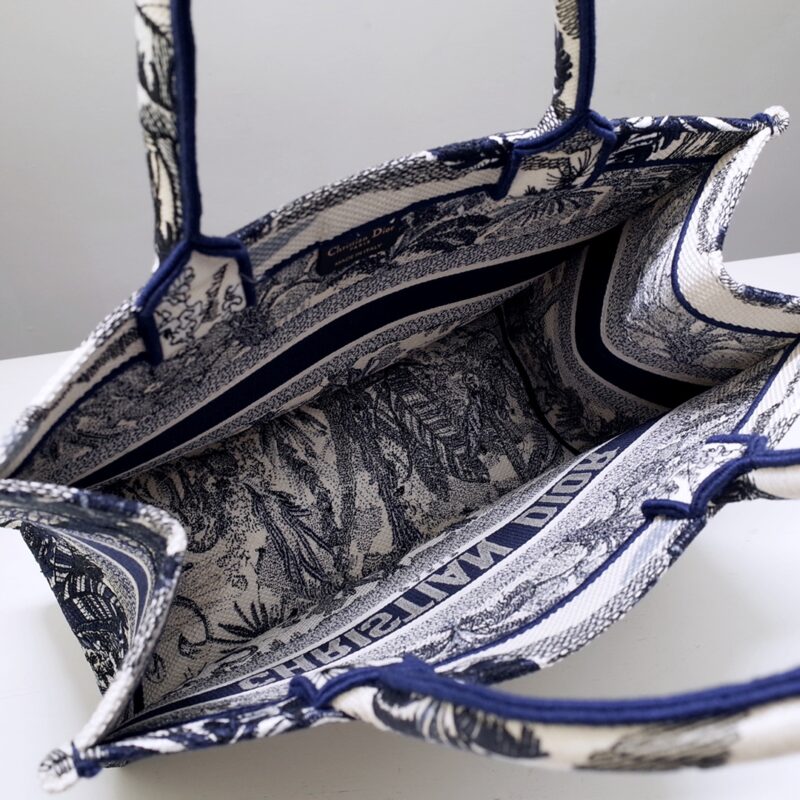 Replica Dior Tote Book Coconut Tree 9 Replica Dior Tote Book Coconut Tree - realistic designer-inspired fake bag