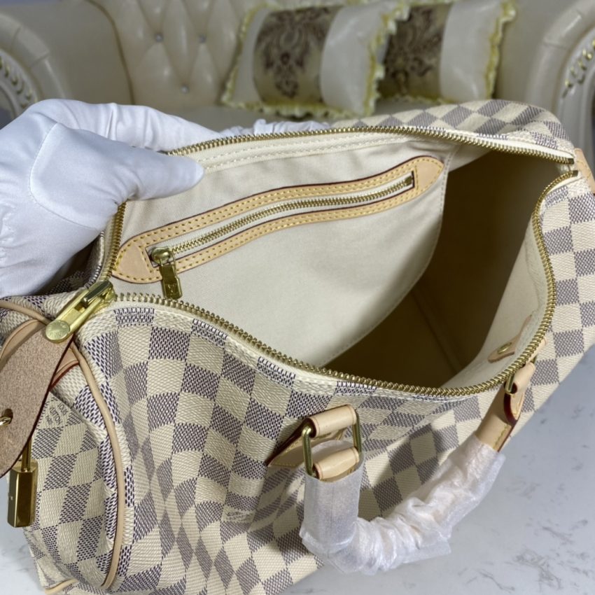 Replica Louis Vuitton Speedy White Grid 6 Replica Louis Vuitton Speedy White Grid - top-tier luxury replica shoulder bag