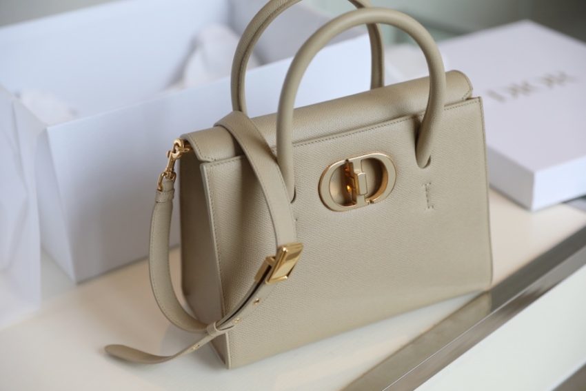 Replica Dior St Honoré Tote Beige 2 Replica Dior St Honoré Tote Beige - high-end fake designer purse