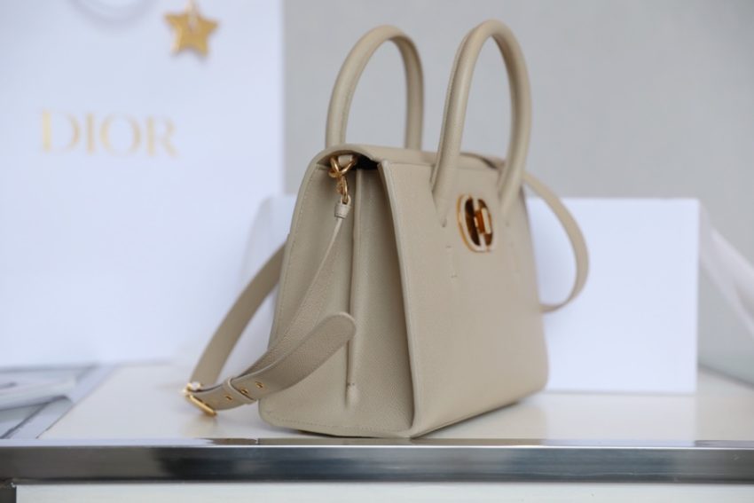 Replica Dior St Honoré Tote Beige 7 Replica Dior St Honoré Tote Beige - high-quality designer bag clone