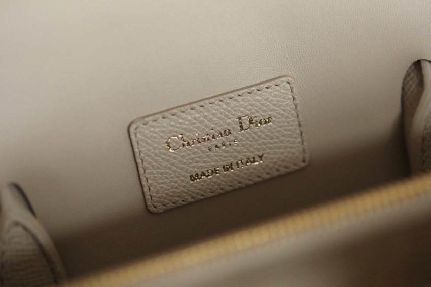 Replica Dior St Honoré Tote Beige 14 Replica Dior St Honoré Tote Beige - ultra-realistic fake designer tote
