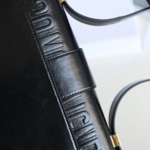 Replica Dior 30 Montaigne Black Grain 10 Replica Dior 30 Montaigne Black Grain - realistic designer-inspired fake bag