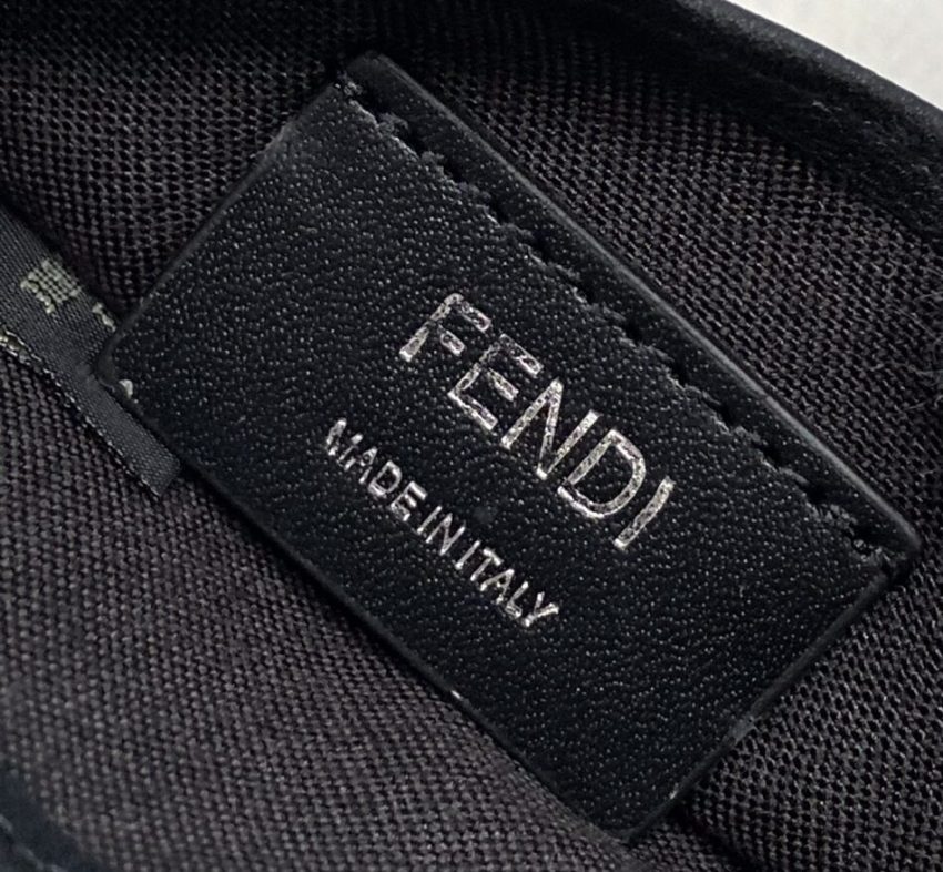 Replica Fendi Card Holder - ultra-realistic fake designer tote