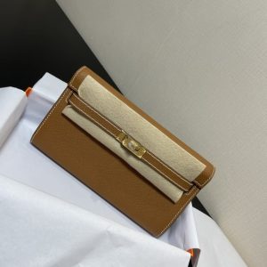 Replica Hermes Kelly Elan Brown 3 Replica Hermes Kelly Elan Brown - realistic designer-inspired fake bag