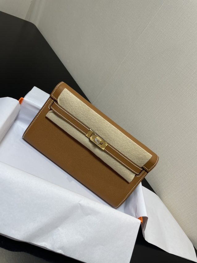 Replica Hermes Kelly Elan Brown 3 Replica Hermes Kelly Elan Brown - realistic designer-inspired fake bag