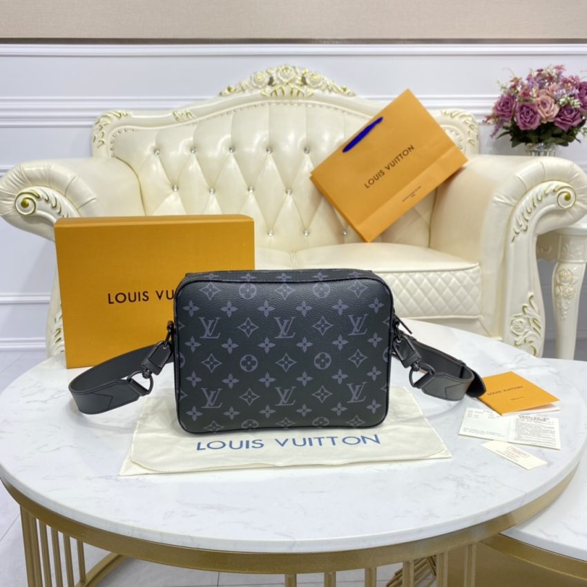 Replica Louis Vuitton Steamer Messenger Black Canvas 8 Replica Louis Vuitton Steamer Messenger Black Canvas - ultra-realistic fake designer tote