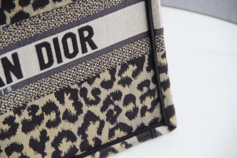 Replica Dior Tote Book Leopard Print 14 Replica Dior Tote Book Leopard Print - near-authentic luxury replica handbag