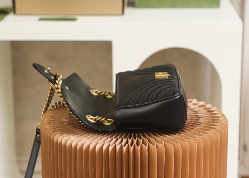 Replica Gucci Marmont Medium Black 6 Replica Gucci Marmont Medium Black - best-selling designer handbag dupe