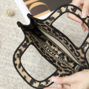 Replica Dior Tote Book Mini Leopard 5 Replica Dior Tote Book Mini Leopard - ultra-realistic fake designer tote