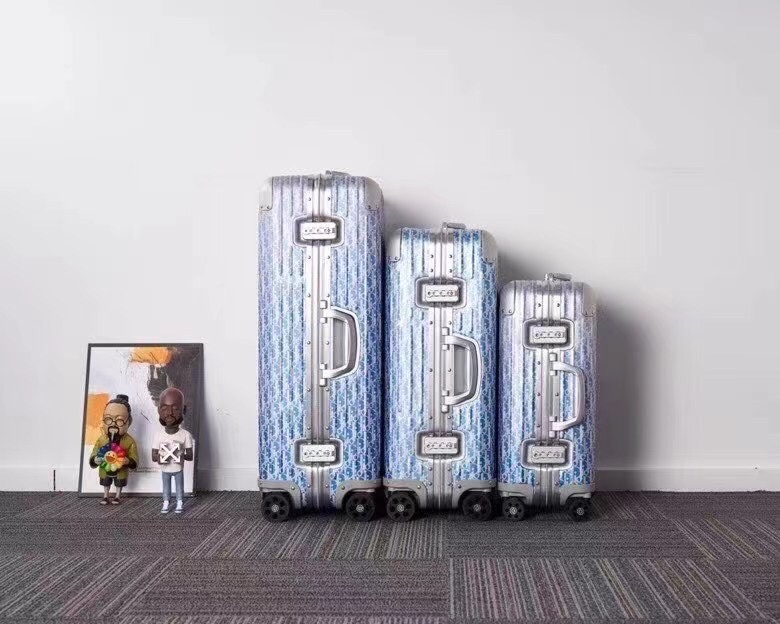 Replica Rimowa Dior Suitcase Light Blue - top-tier luxury replica shoulder bag