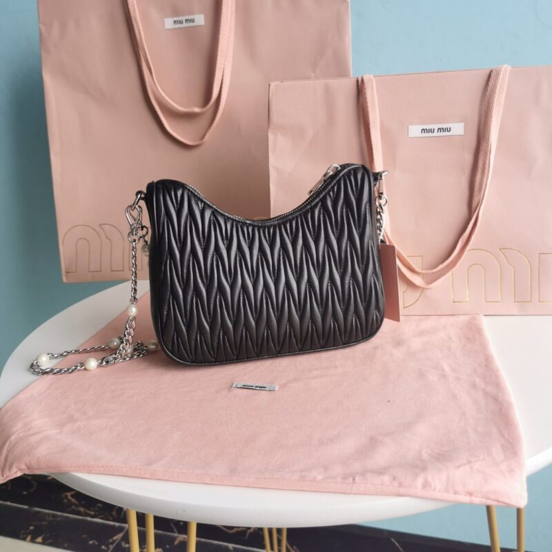 Replica Miu Miu Matelassé Pearl Black 6 Replica Miu Miu Matelassé Pearl Black - high-end fake designer purse