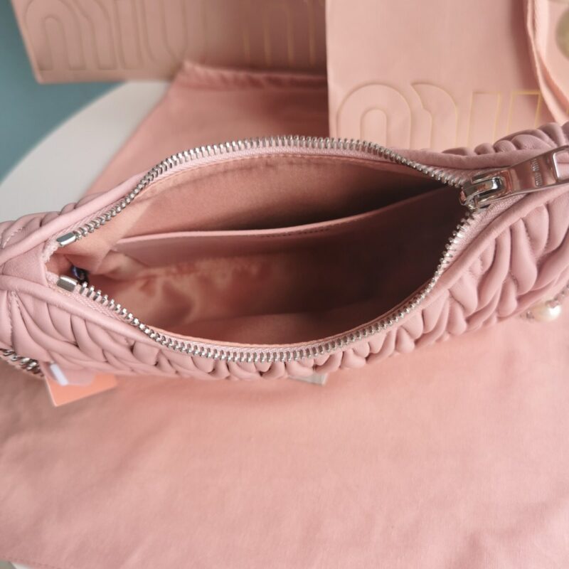 Replica Miu Miu Matelassé Pearl Pink 4 Replica Miu Miu Matelassé Pearl Pink - top-rated replica designer bag