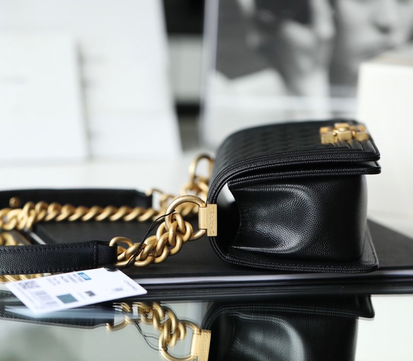 Replica CHANEL Le Boy Black 3 Replica CHANEL Le Boy Black - best-selling designer handbag dupe
