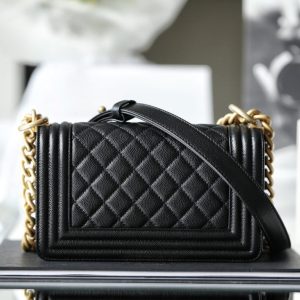 Replica CHANEL Le Boy Black 8 Replica CHANEL Le Boy Black - ultra-realistic fake designer tote
