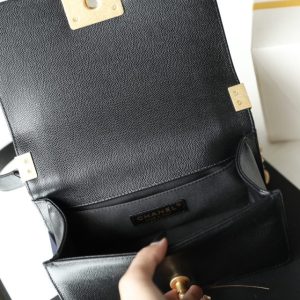 Replica CHANEL Le Boy Black 5 Replica CHANEL Le Boy Black - top-tier luxury replica shoulder bag