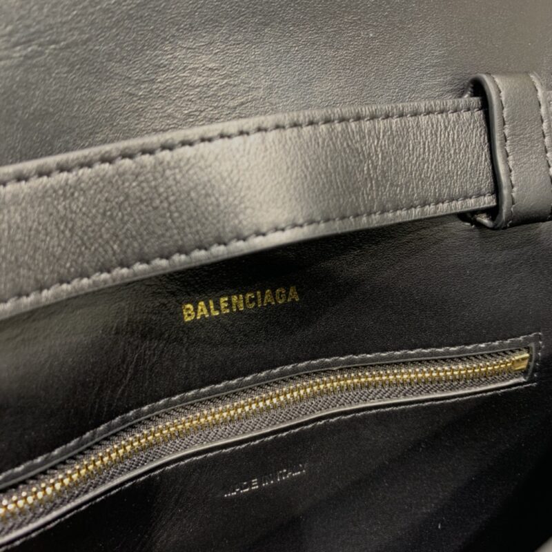 Replica Balenciaga Hourglass Mini Black 5 Replica Balenciaga Hourglass Mini Black - high-accuracy replica luxury purse