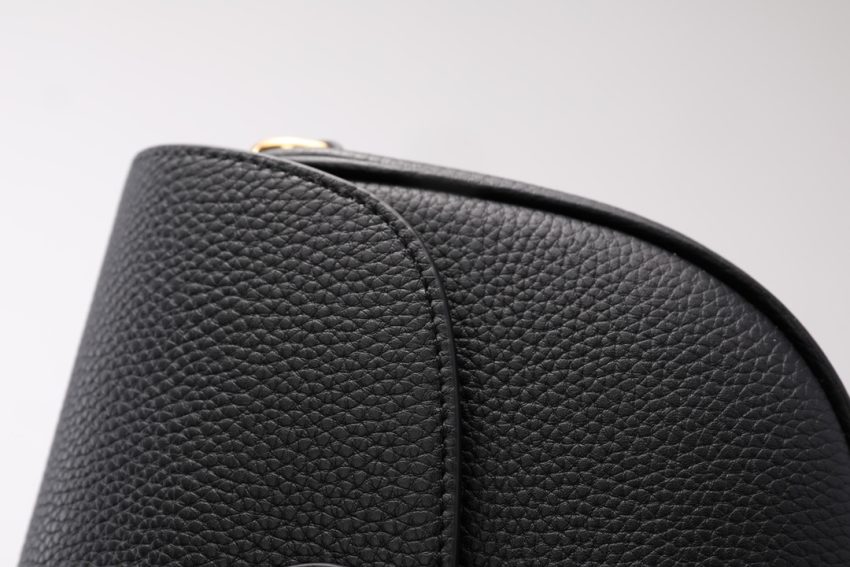Replica Dior Bobby Black Grained 6 Replica Dior Bobby Black Grained - near-authentic luxury replica handbag