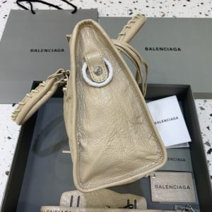 Replica Balenciaga Agneau Apricot 4 Replica Balenciaga Agneau Apricot - realistic designer-inspired fake bag