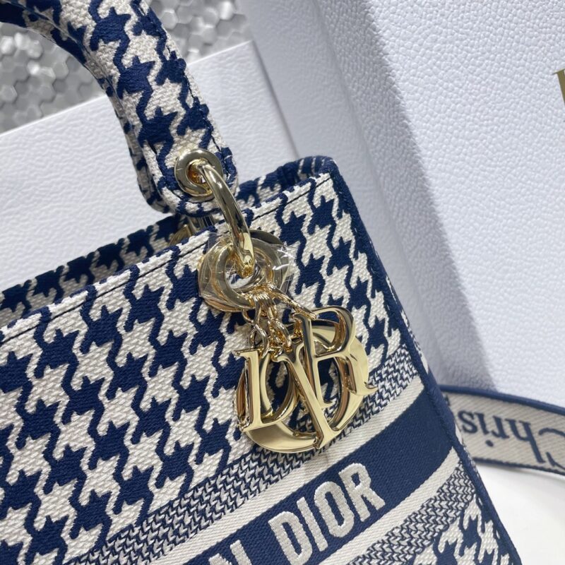 Replica Lady Dior Medium D-Lite Houndstooth Canvas 2 Replica Lady Dior Medium D-Lite Houndstooth Canvas - premium 1:1 fake handbag model