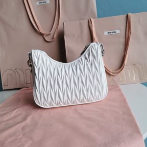 Replica Miu Miu Matelassé League White 4 Replica Miu Miu Matelassé League White - 1:1 designer replica handbag