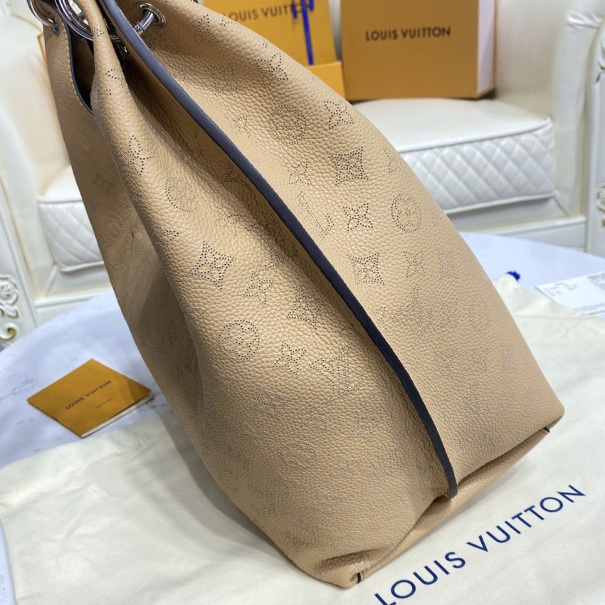 Replica Louis Vuitton Carmel Beige 4 Replica Louis Vuitton Carmel Beige - realistic designer-inspired fake bag