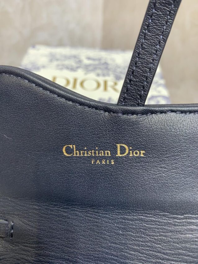 Replica Dior Saddle Pouch with Chain 3 Replica Dior Saddle Pouch with Chain - high-quality designer bag clone