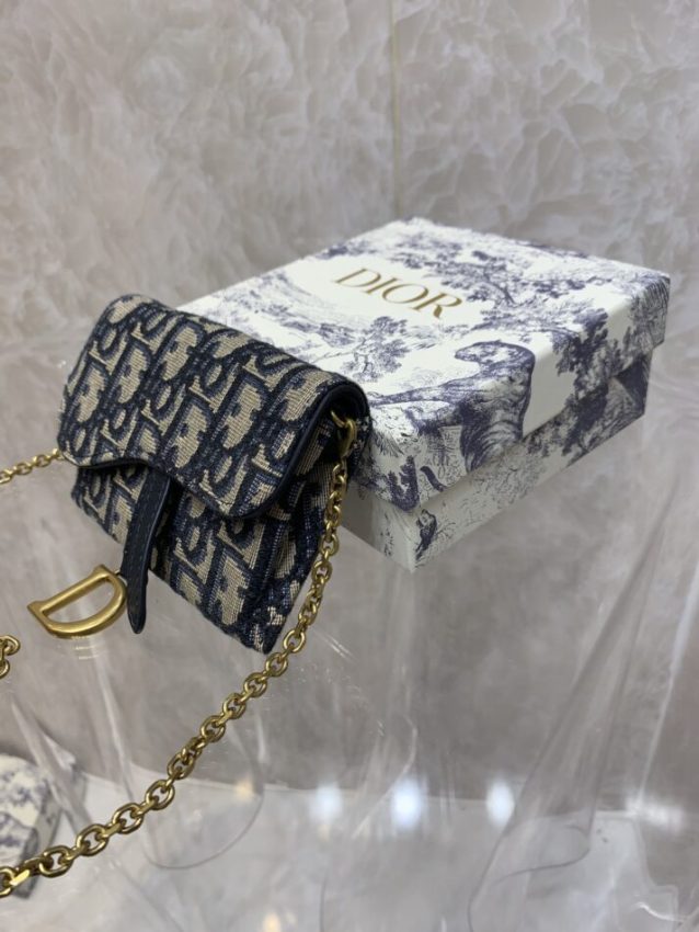 Replica Dior Saddle Pouch with Chain 5 Replica Dior Saddle Pouch with Chain - high-accuracy replica luxury purse