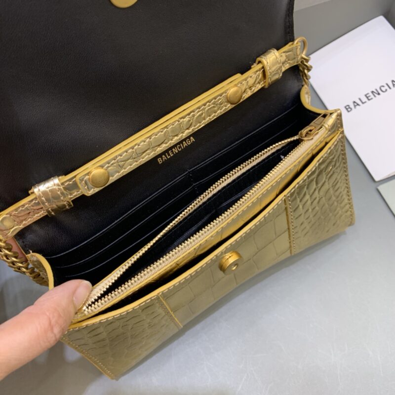 Replica Balenciaga Hourglass On Chain Gold 7 Replica Balenciaga Hourglass On Chain Gold - authentic-look luxury purse replica