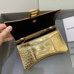 Replica Balenciaga Hourglass On Chain Gold 9 Replica Balenciaga Hourglass On Chain Gold - authentic-look luxury purse replica