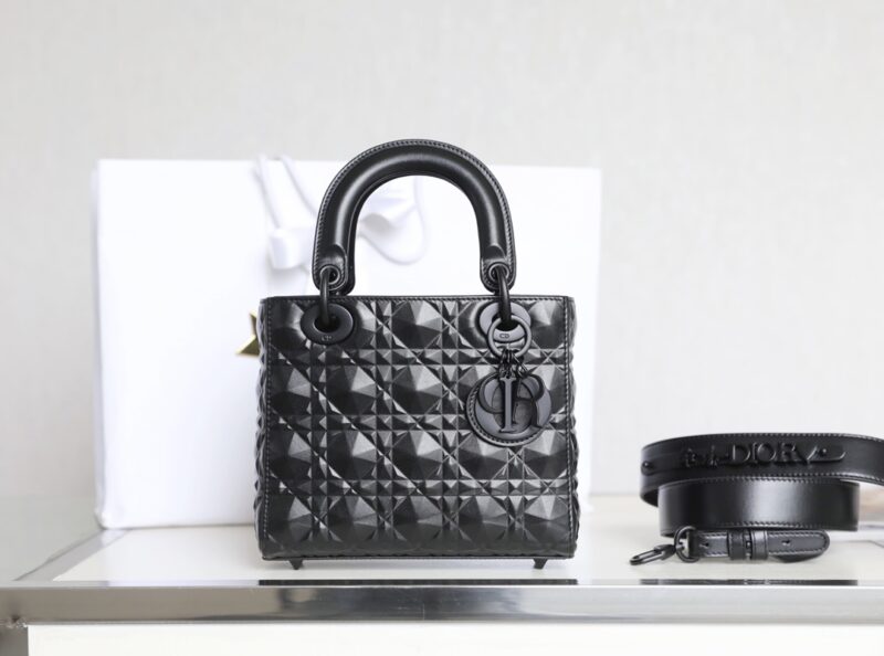 Replica Lady Dior Ultramatte Black Grid ABC 1 Replica Lady Dior Ultramatte Black Grid ABC - best quality luxury bag dupe