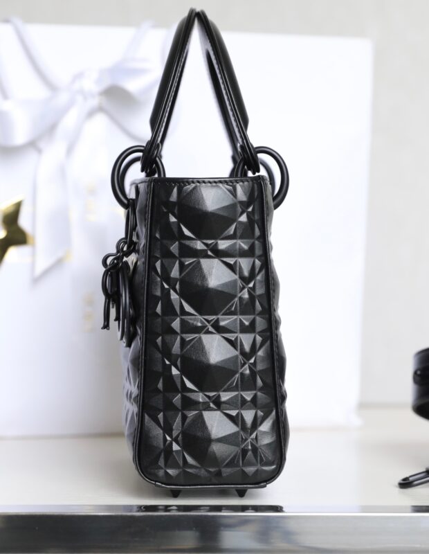 Replica Lady Dior Ultramatte Black Grid ABC 6 Replica Lady Dior Ultramatte Black Grid ABC - premium 1:1 fake handbag model