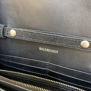Replica Balenciaga Hourglass On Chain Shine Black 2 Replica Balenciaga Hourglass On Chain Shine Black - authentic-look luxury purse replica