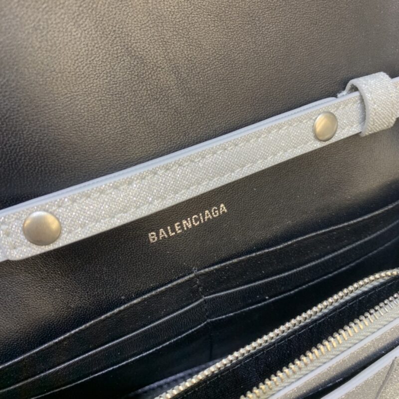 Replica Balenciaga Hourglass On Chain Shine Silver 6 Replica Balenciaga Hourglass On Chain Shine Silver - high-accuracy replica luxury purse