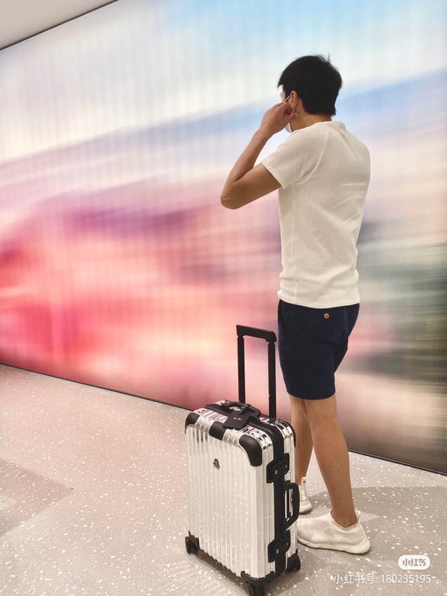 Replica Rimowa Moncler Suitcase 6 Replica Rimowa Moncler Suitcase - premium-grade designer purse dupe