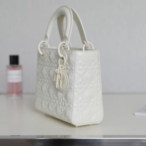 Replica Lady Dior Ultramatte White Grid ABC 5 Replica Lady Dior Ultramatte White Grid ABC - premium 1:1 fake handbag model