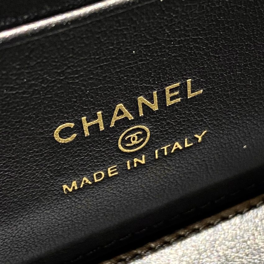 Replica CHANEL 22S Handle Box Bag 7 Replica CHANEL 22S Handle Box Bag - authentic-look luxury purse replica