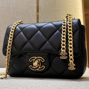 Replica CHANEL 22P Enamel Bag 1 Replica CHANEL 22P Enamel Bag - premium 1:1 fake handbag model