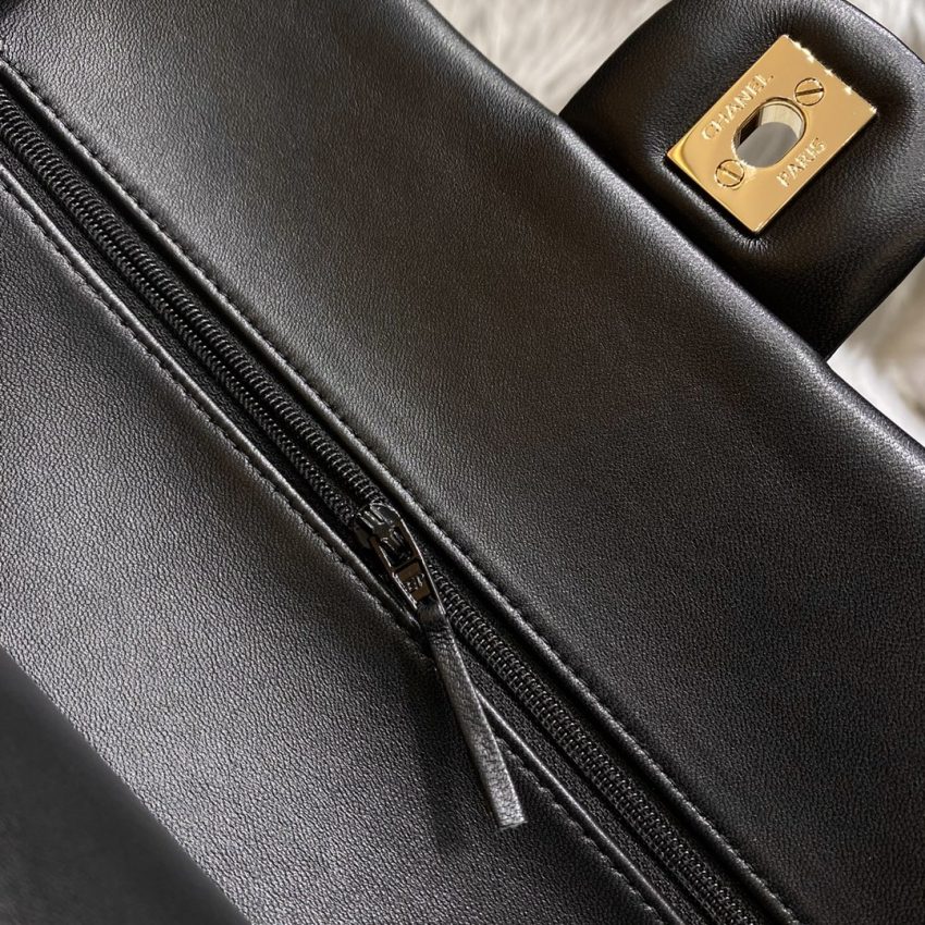 Replica CHANEL Classic Flap 25cm V Black 6 Replica CHANEL Classic Flap 25cm V Black - top-rated replica designer bag