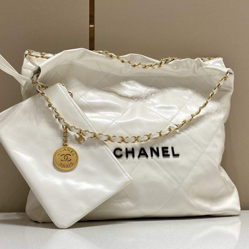 Replica CHANEL 22 Medium Handbag White 3 Replica CHANEL 22 Medium Handbag White - near-authentic luxury replica handbag