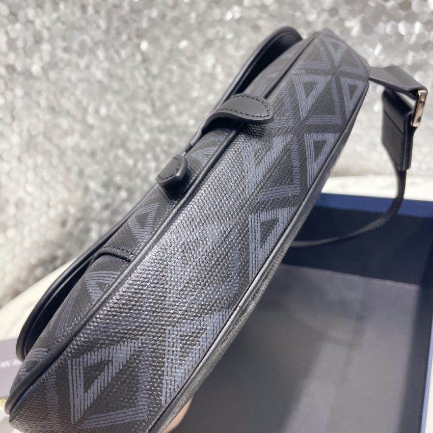 Replica Dior Saddle Bag Blue 2 Replica Dior Saddle Bag Blue - near-authentic luxury replica handbag