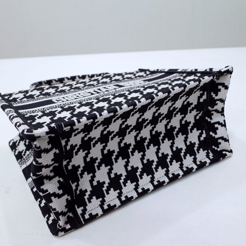 Replica Dior Tote Book Houndstooth 3 Replica Dior Tote Book Houndstooth - best-selling designer handbag dupe
