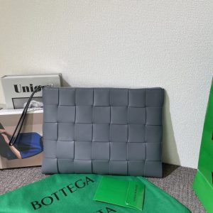 Replica Bottega Veneta Cassette Clutch 6 Replica Bottega Veneta Cassette Clutch - premium-grade designer purse dupe