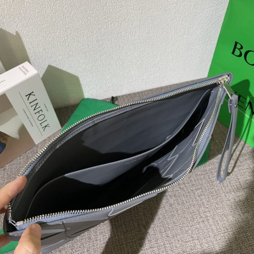 Replica Bottega Veneta Cassette Clutch 7 Replica Bottega Veneta Cassette Clutch - best quality luxury bag dupe