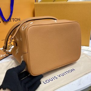 Replica Louis Vuitton Noe Bucket Brown MM 5 Replica Louis Vuitton Noe Bucket Brown MM - realistic designer-inspired fake bag